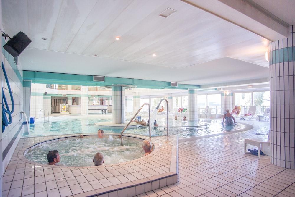 Hotel Le Clos Cerdan Mont-Louis Exterior foto